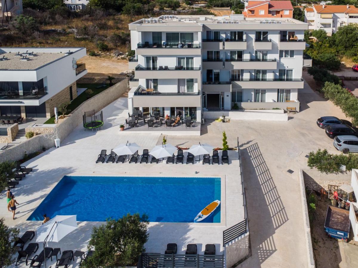 Pansion Comfort Lepar Novalja Exterior foto